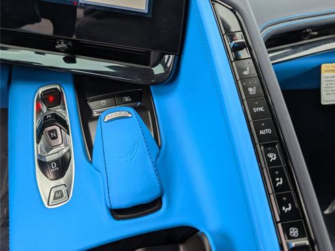 Used 2024 Chevrolet Corvette Stingray Premium Cpe w/ Z51 Performance Package image 29