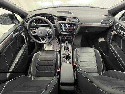 Used 2024 Volkswagen Tiguan SEL R-Line image 14