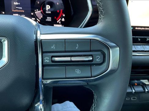 Used 2024 GMC Canyon Elevation w/ Elevation Premium Package image 20