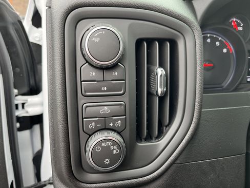 New 2026 Chevrolet Silverado 2500 Custom w/ Custom Convenience Package image 23