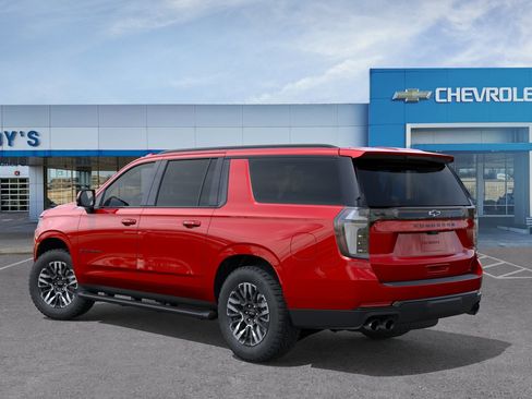 New 2026 Chevrolet Suburban Z71 w/ Comfort Package AWD/4WD image 3