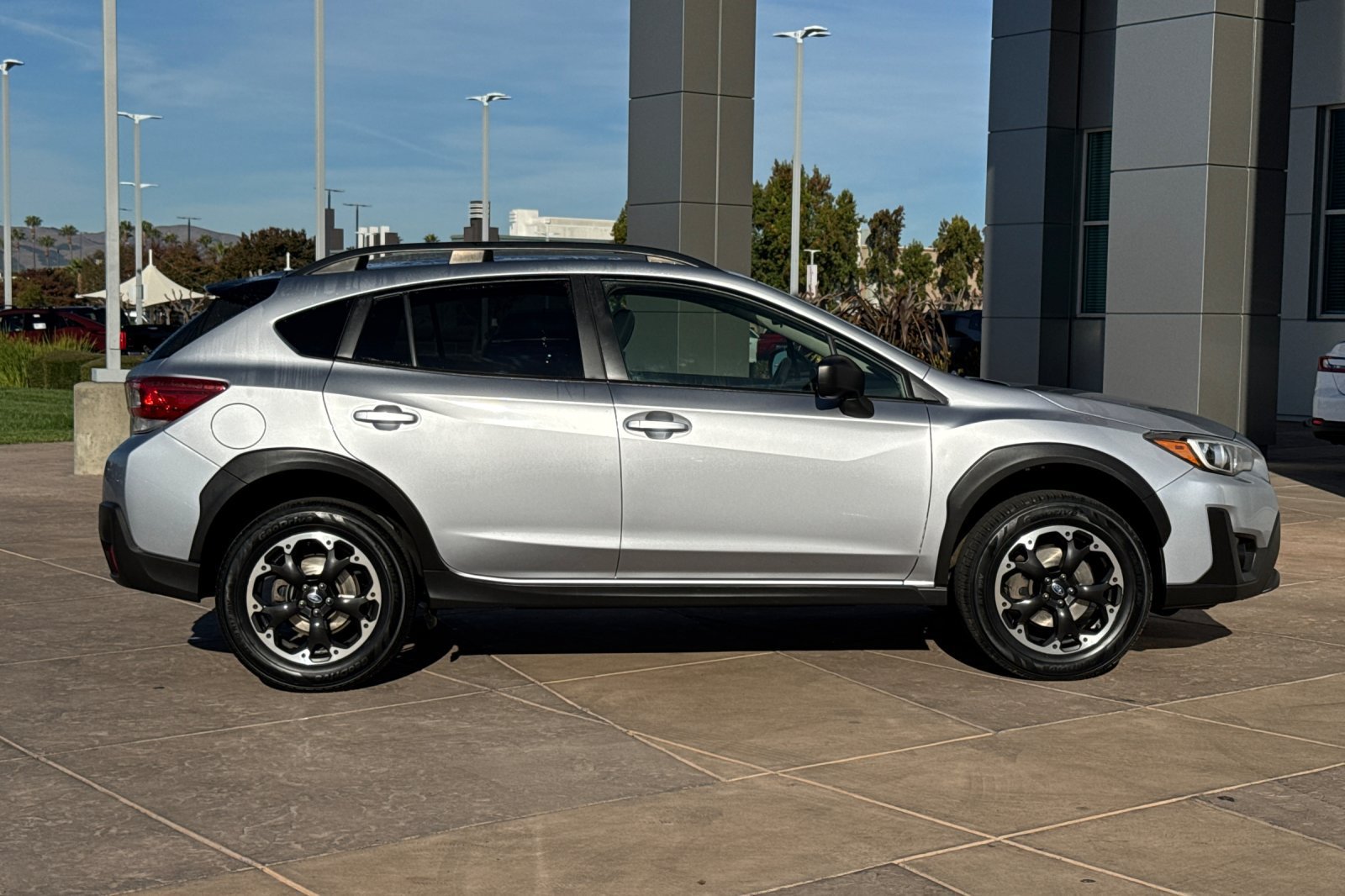 Used 2023 Subaru Crosstrek 2.0i AWD/4WD image 3