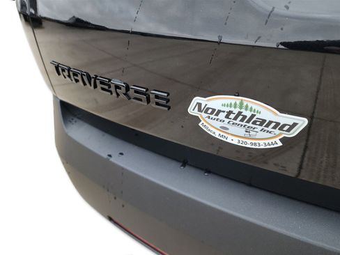 Used 2023 Chevrolet Traverse RS image 22