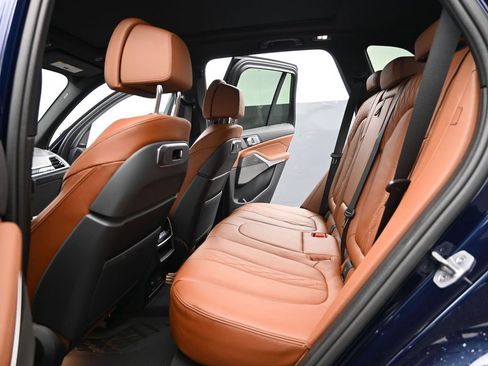 Used 2026 BMW X5 xDrive40i w/ M Sport Package image 15