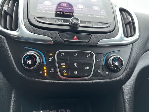 Used 2020 Chevrolet Equinox LT w/ Sport Edition image 10
