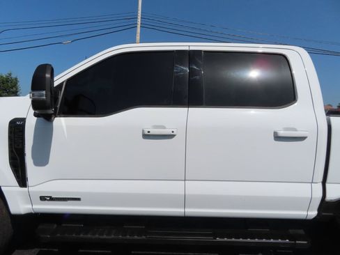 Used 2025 Ford F250 XLT w/ Black Appearance Package AWD/4WD image 13