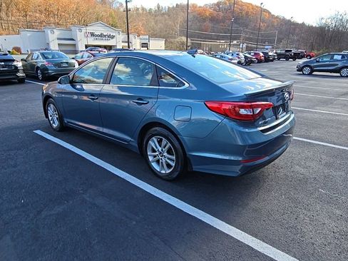 Used 2017 Hyundai Sonata SE image 3