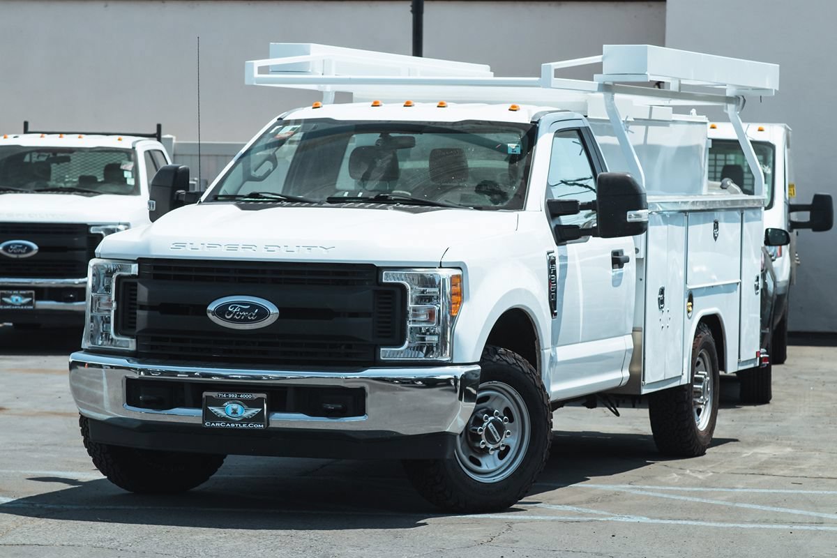 Used 2017 Ford F350 XL w/ Power Equipment Group RWD image 1
