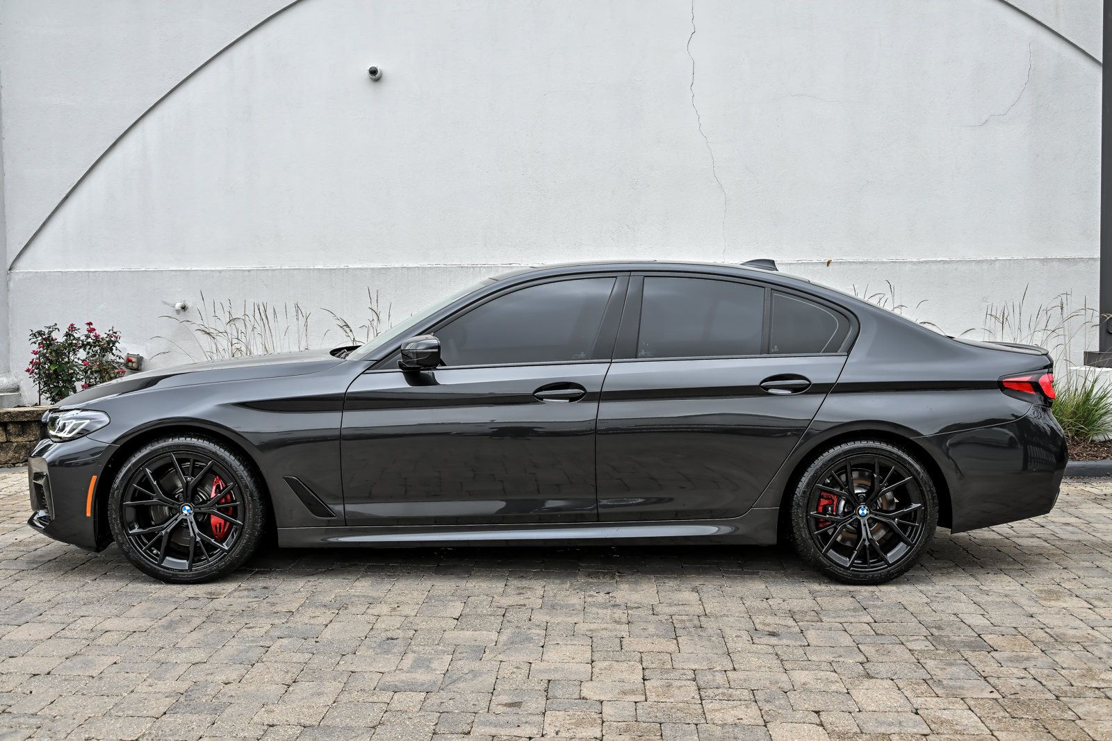 Used 2023 BMW 530i xDrive w/ M Sport Package AWD/4WD image 10