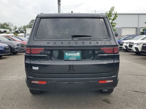 Certified 2024 Jeep Wagoneer Series II AWD/4WD image 7