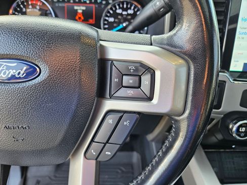 Used 2022 Ford F250 Lariat w/ Tremor Off-Road Package AWD/4WD image 21