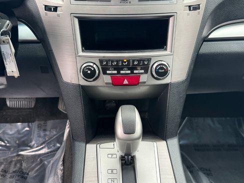 Used 2012 Subaru Outback 2.5i w/ Alloy Wheel Pkg image 26