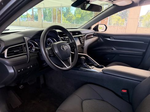 Used 2020 Toyota Camry LE FWD image 14