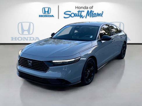 Certified 2025 Honda Accord SE image 3