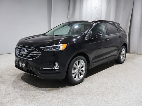 Used 2024 Ford Edge Titanium w/ Equipment Group 301A AWD/4WD image 5