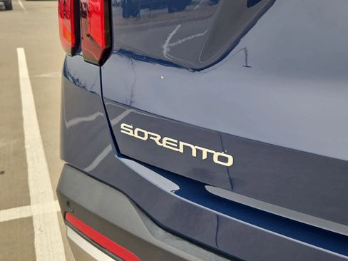 Certified 2024 Kia Sorento SX image 11
