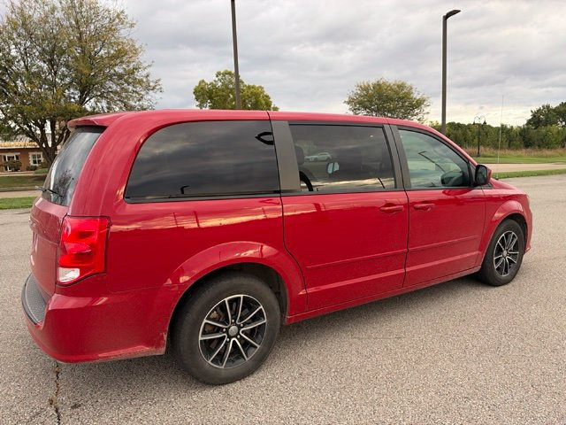 Used 2015 Dodge Grand Caravan SXT w/ Blacktop Package FWD image 10