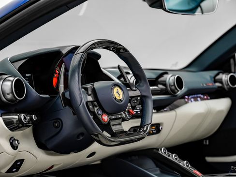 Used 2022 Ferrari 812 GTS RWD image 53
