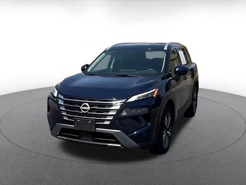 Used 2026 Nissan Rogue SL FWD image 5
