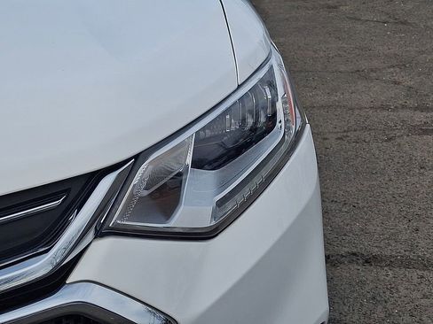 Used 2020 Chevrolet Traverse Premier w/ LPO, Floor Liner Package image 37