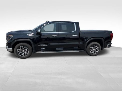Used 2023 GMC Sierra 1500 SLT w/ SLT Premium Package AWD/4WD image 3