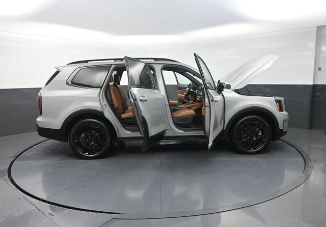 Used 2025 Kia Telluride EX X-Line AWD/4WD image 38