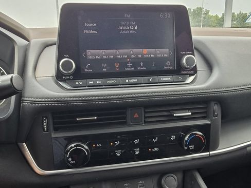 Used 2021 Nissan Rogue S AWD/4WD image 26