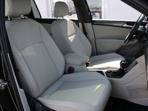 Certified 2024 Volkswagen Tiguan SE R-Line w/ MDO Package, Two-Row image 26