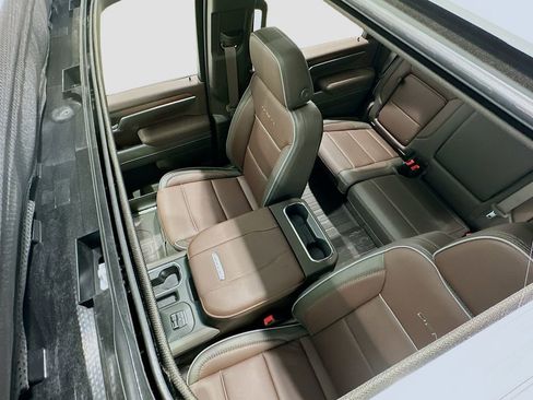 New 2026 GMC Sierra 2500 Denali w/ Denali Reserve Package image 23