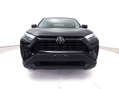 Used 2025 Toyota RAV4 LE AWD/4WD image 12