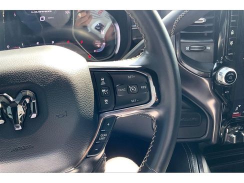 Used 2024 RAM 2500 Limited AWD/4WD image 21