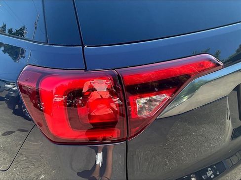 Used 2018 GMC Acadia SLT AWD/4WD image 22