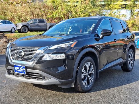 Used 2021 Nissan Rogue SV image 4