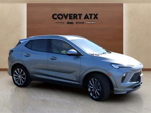 Used 2024 Buick Encore GX Avenir image 6