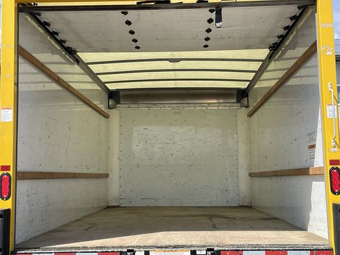 Used 2021 GMC Savana 3500 Extended w/ Power Convenience Package RWD image 11