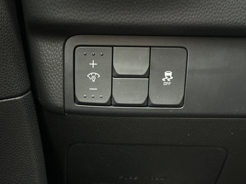 Used 2015 Kia Soul + image 25