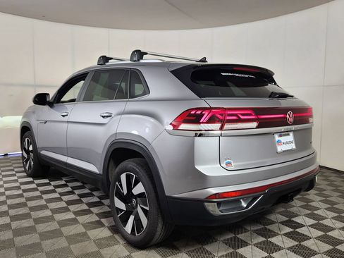 Used 2024 Volkswagen Atlas Cross Sport SE AWD/4WD image 5