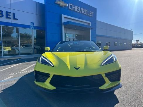 Used 2023 Chevrolet Corvette Stingray Premium Conv w/ Z51 Performance Package RWD image 3