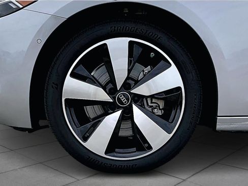 Used 2025 Audi A5 2.0T Premium Plus image 11