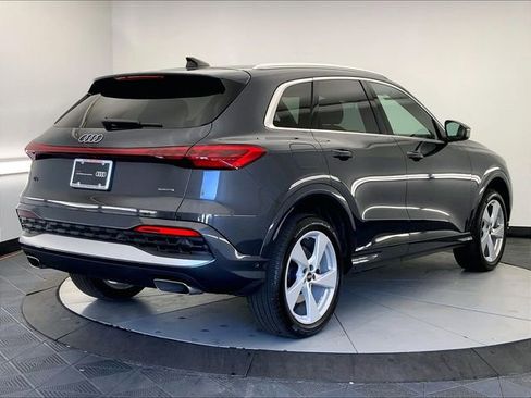 Certified 2025 Audi Q5 Premium Plus w/ Premium Plus AWD/4WD image 7