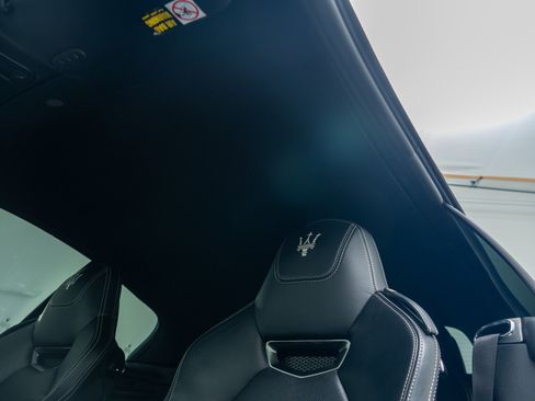 Used 2014 Maserati GranTurismo Convertible RWD image 40