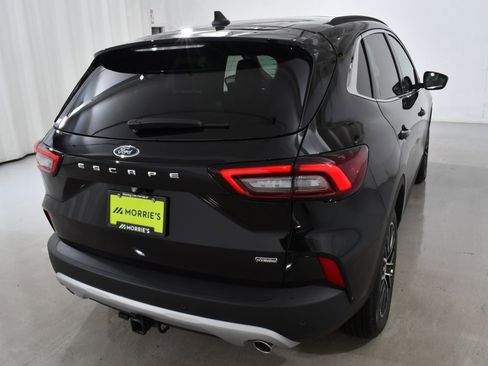 New 2026 Ford Escape SE w/ Class II Trailer Tow Package image 12
