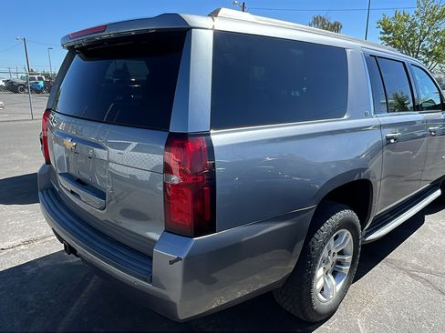 Used 2019 Chevrolet Suburban LT AWD/4WD image 3