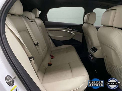 Used 2024 Audi Q8 e-tron Premium image 69