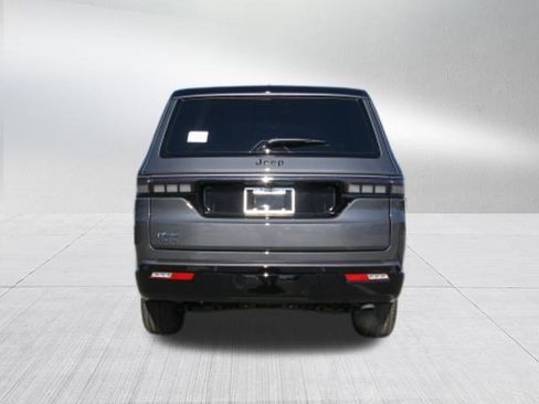 New 2026 Jeep Grand Wagoneer Summit image 4