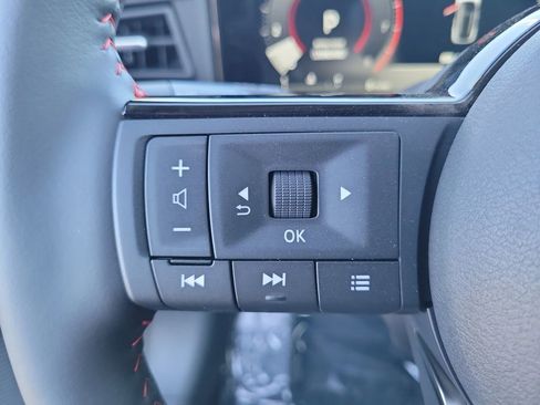 New 2026 Nissan Kicks SR w/ SR Premium Package FWD image 5