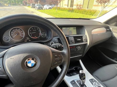 Used 2011 BMW X3 xDrive28i image 10