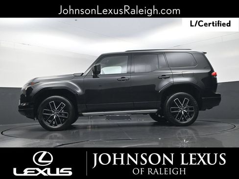 Used 2024 Lexus GX 550 w/ Accessory Package (Z1) AWD/4WD image 22