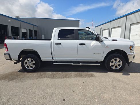 Used 2024 RAM 2500 Big Horn AWD/4WD image 2