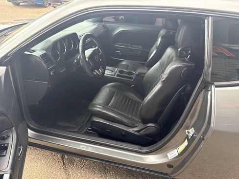 Used 2012 Dodge Challenger SXT Plus RWD image 9